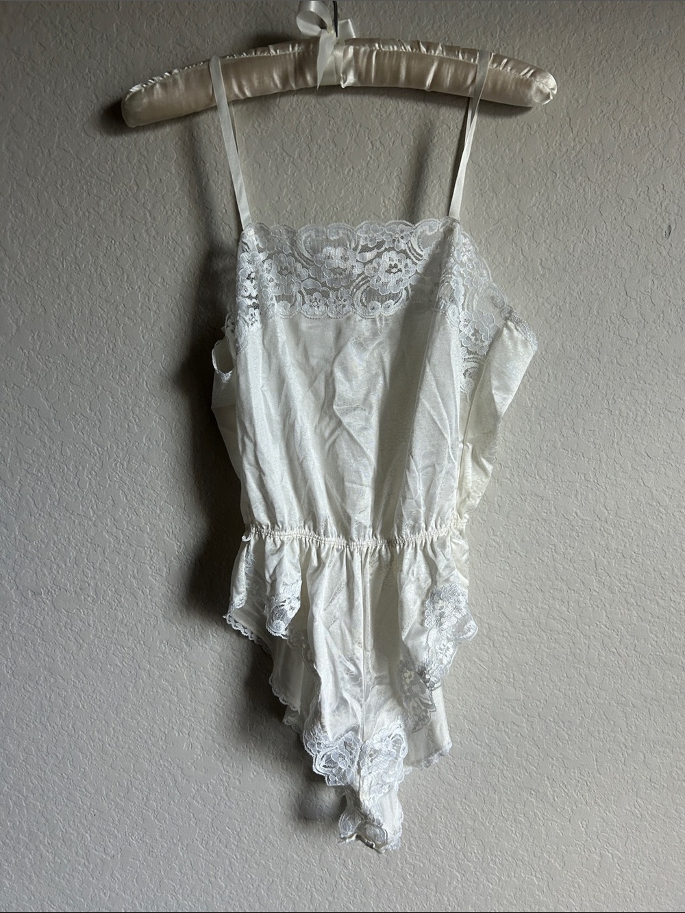 Warner's Vintage Ivory Lace-Trim Chemise Bodysuit